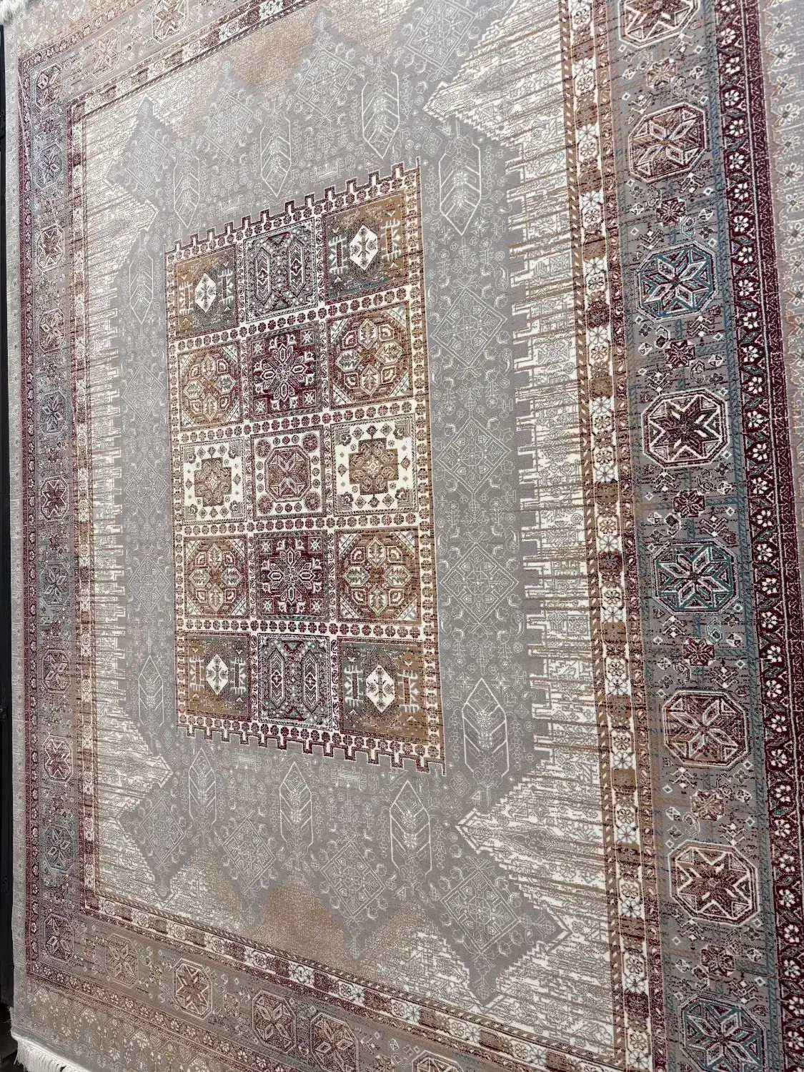 خاص ترین فرش ها در فروشگاه فرش کریوند|فرش|دزفول, |دیوار