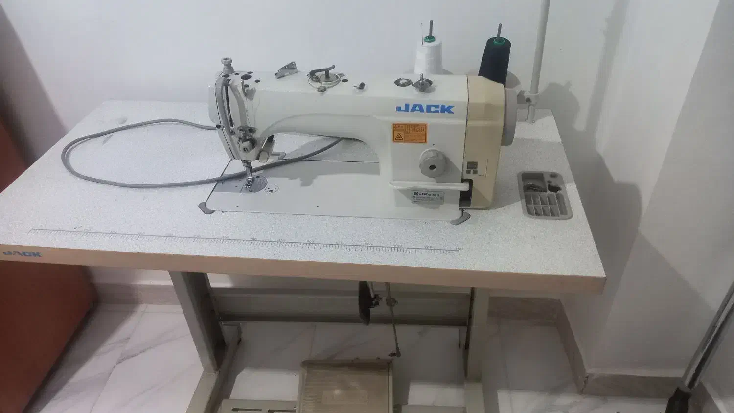 چرخ خیاطی صنعتی Jack|چرخ خیاطی و ریسندگی|رشت, باهنر|دیوار