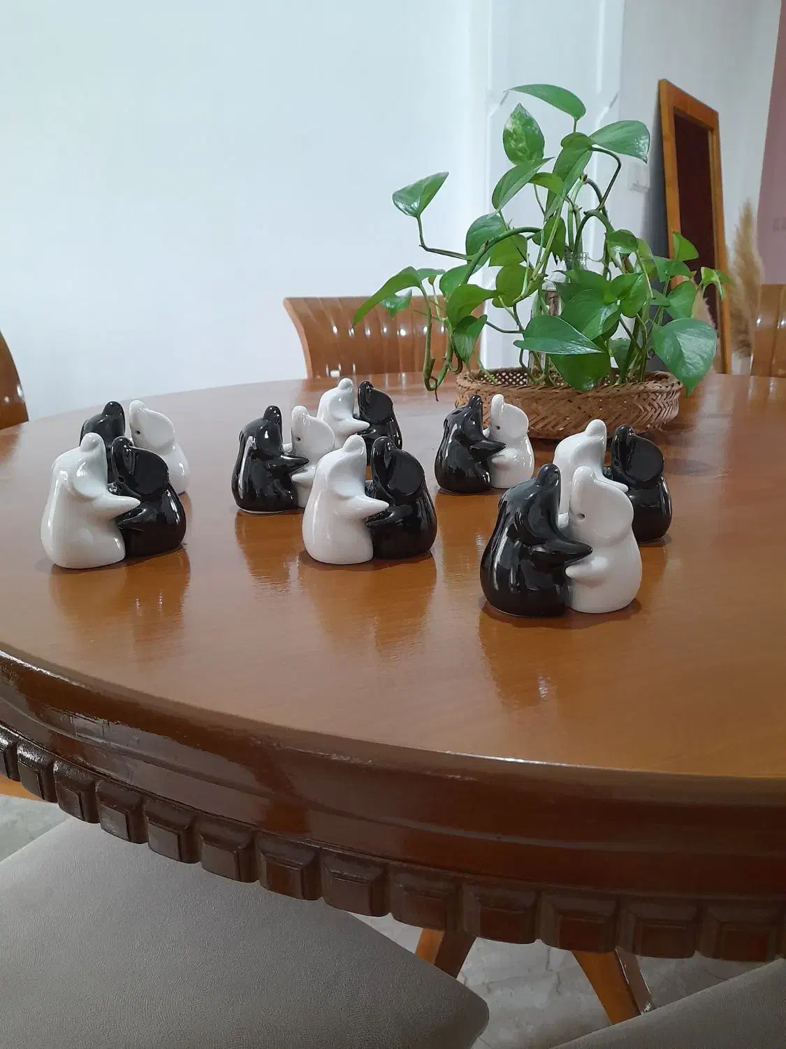 ادویه پاش طرح فیل ۲ عددی سفیدمشکی جنس چینی درجه یک|ظروف سرو و پذیرایی|رامسر, |دیوار