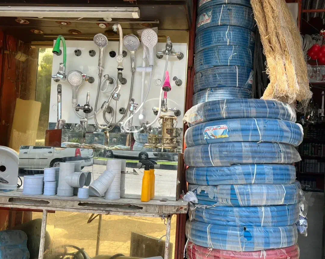 فروشنده وکارگر|استخدام خدمات فروشگاه و رستوران|شیراز, حافظیه|دیوار