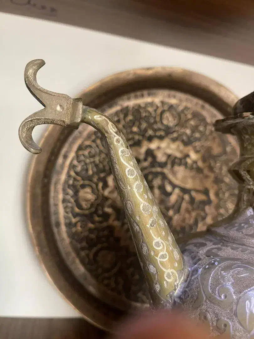 آفتابه برنجی زیبا کلکسیونی قدیمی|کلکسیون اشیاء عتیقه|اندیشه, شهرک صدف|دیوار