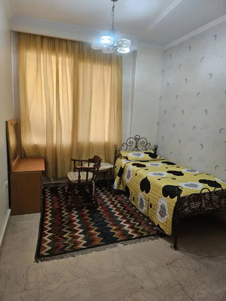 ظفر/ 120 متر/ 3 خواب/ امکانات کامل/ 10 ساله