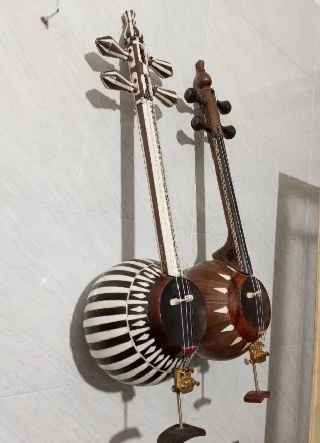 ساز|سازهای سنتی|کرج, بنیاد|دیوار