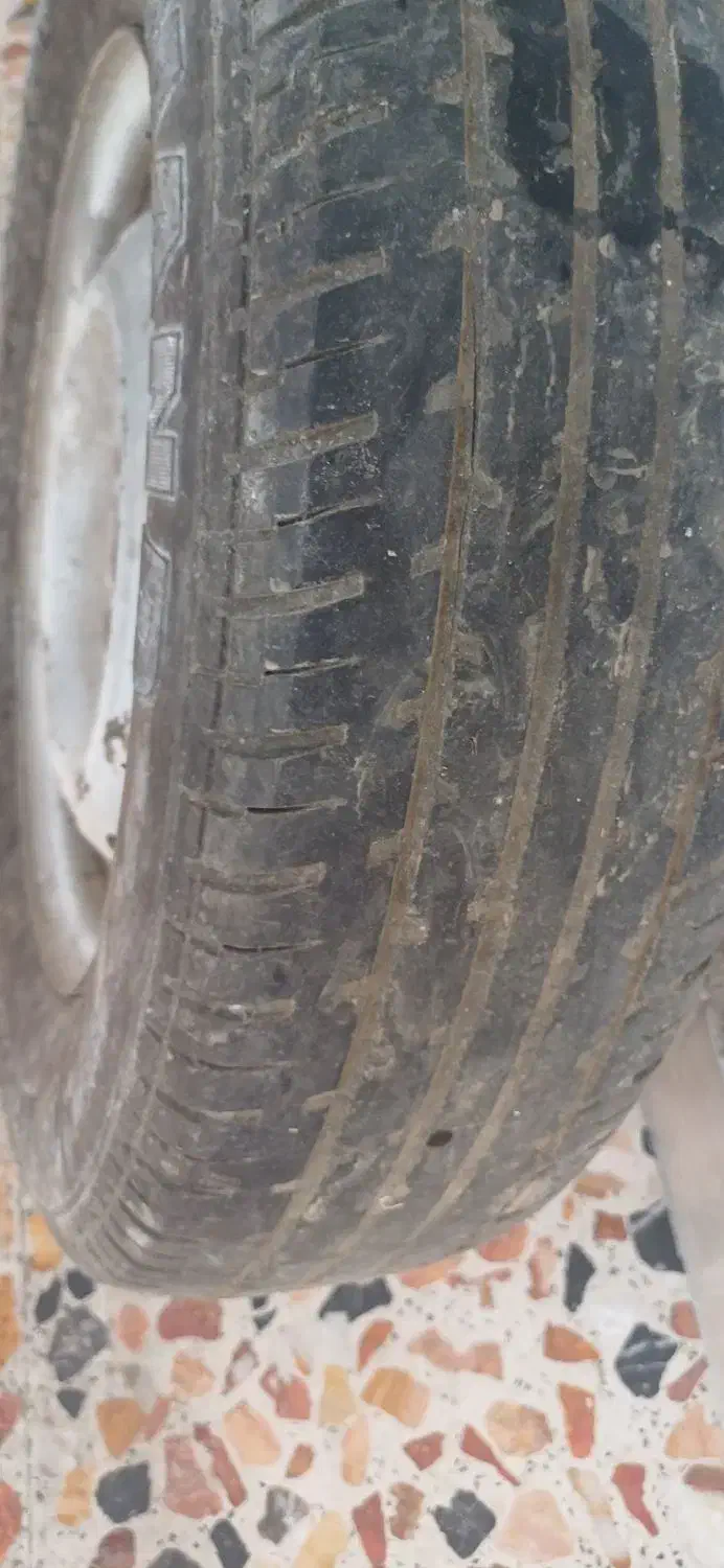 رینگ و لاستیک تیوپ دار پیکان|قطعات یدکی و لوازم جانبی|ساری, |دیوار