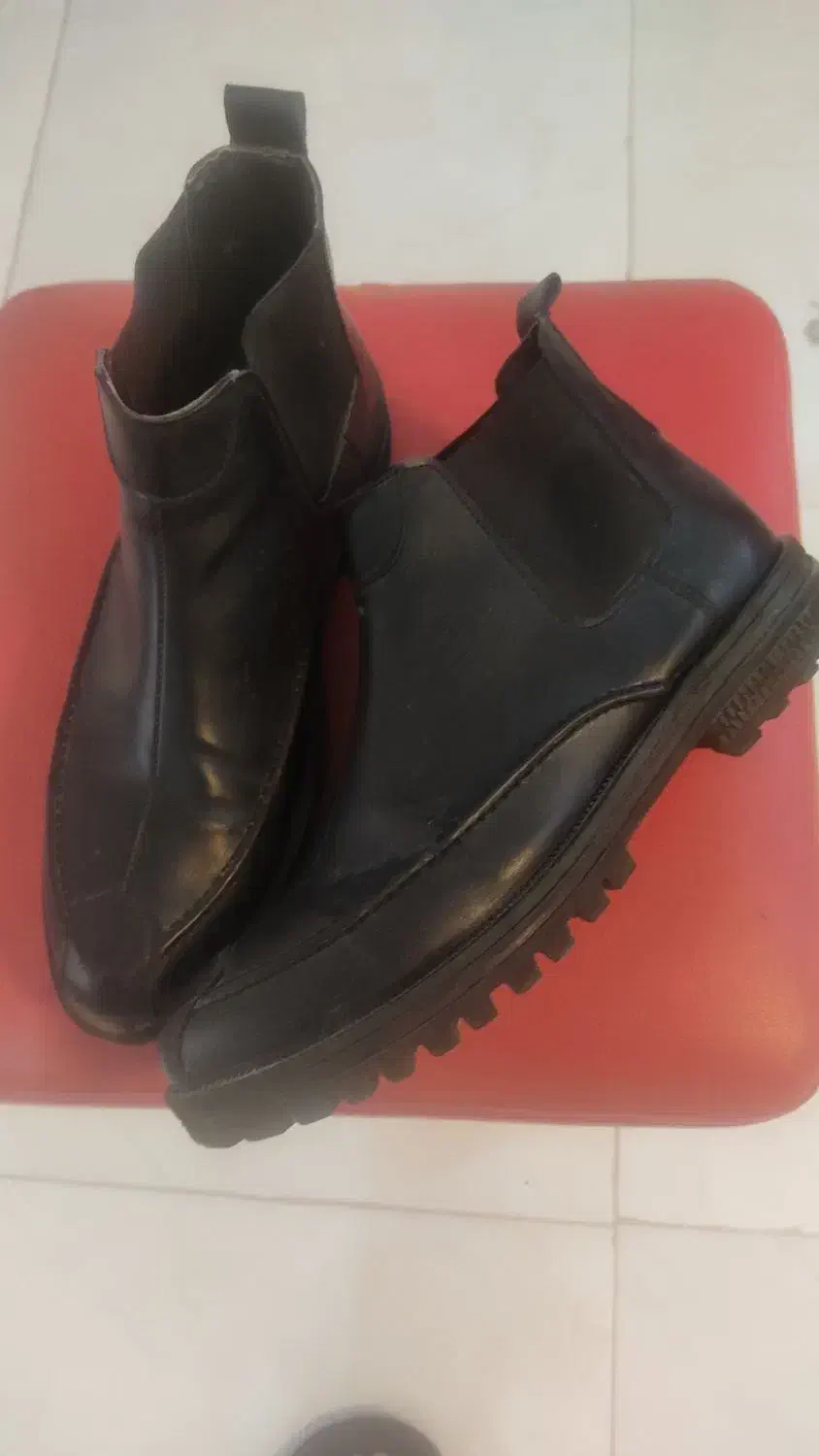 دو جفت کفش چرم طبیعی نیم بوت خارجی|کیف، کفش، کمربند|مشهد, فرهنگیان (شهرک غرب)|دیوار