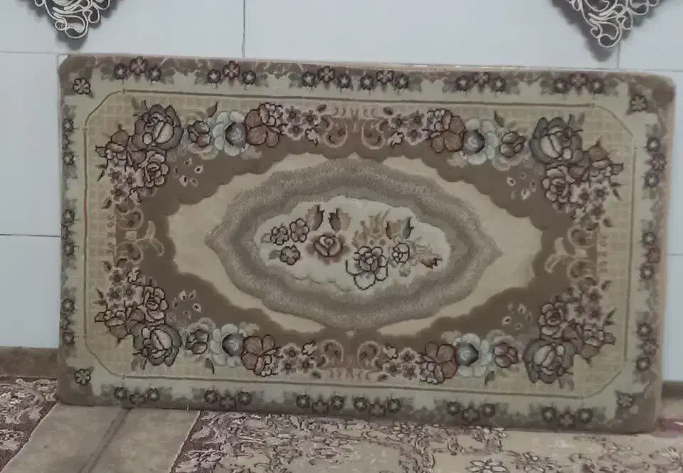 ۲ جفت پشتی|پشتی|قم, نوبهار|دیوار