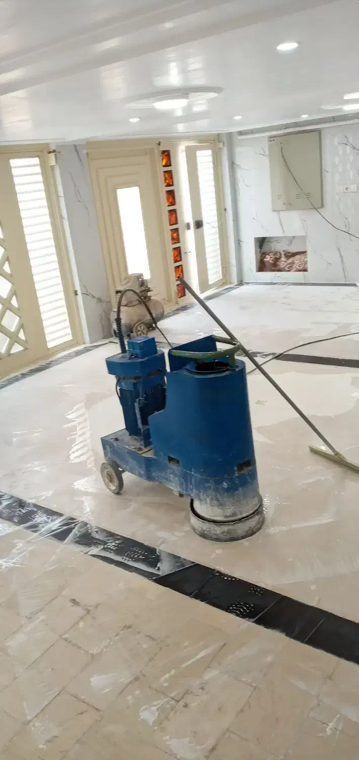 کف سابی شستن نمای ساختمان تمیزی وبراقیت بینظیر|خدمات نظافت|اراک, |دیوار