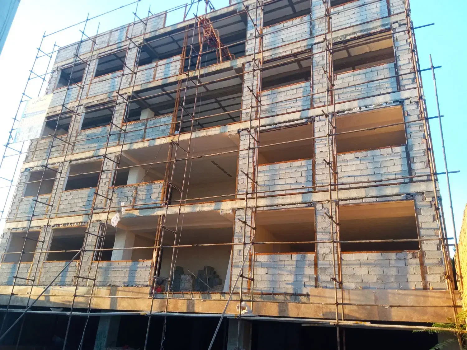 پیش فروش آپارتمان لوکس 100 متری 2خوابه مرکز شهر|فروش آپارتمان|اهر, |دیوار