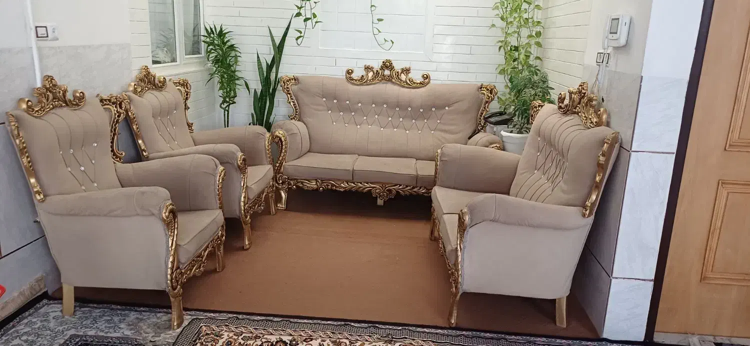 مبل ۷ نفره درحد نو|مبلمان خانگی و میز عسلی|لنجان, |دیوار