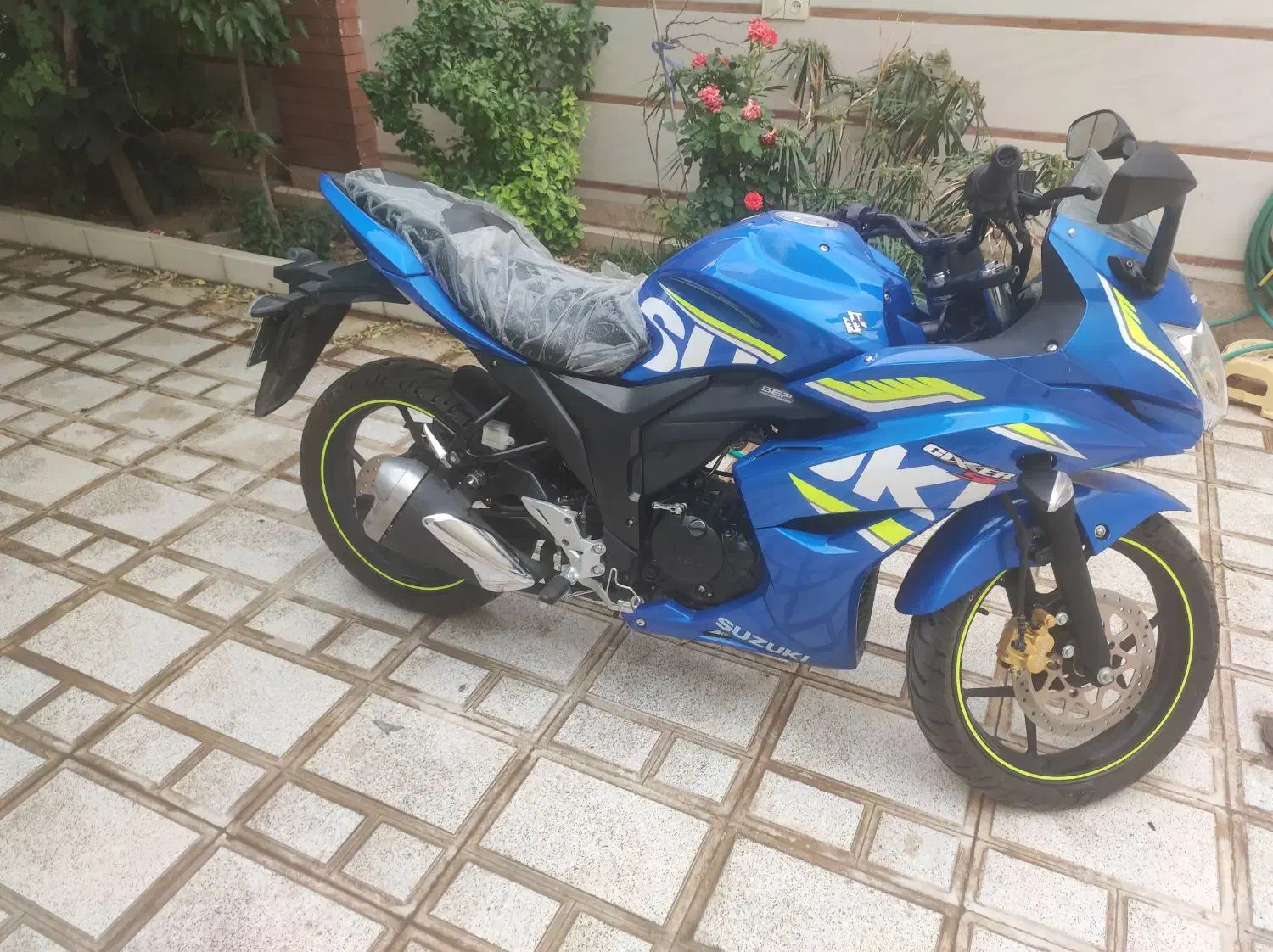 موتورسیکلت سوزوکی|موتورسیکلت|تهران, امیریه|دیوار