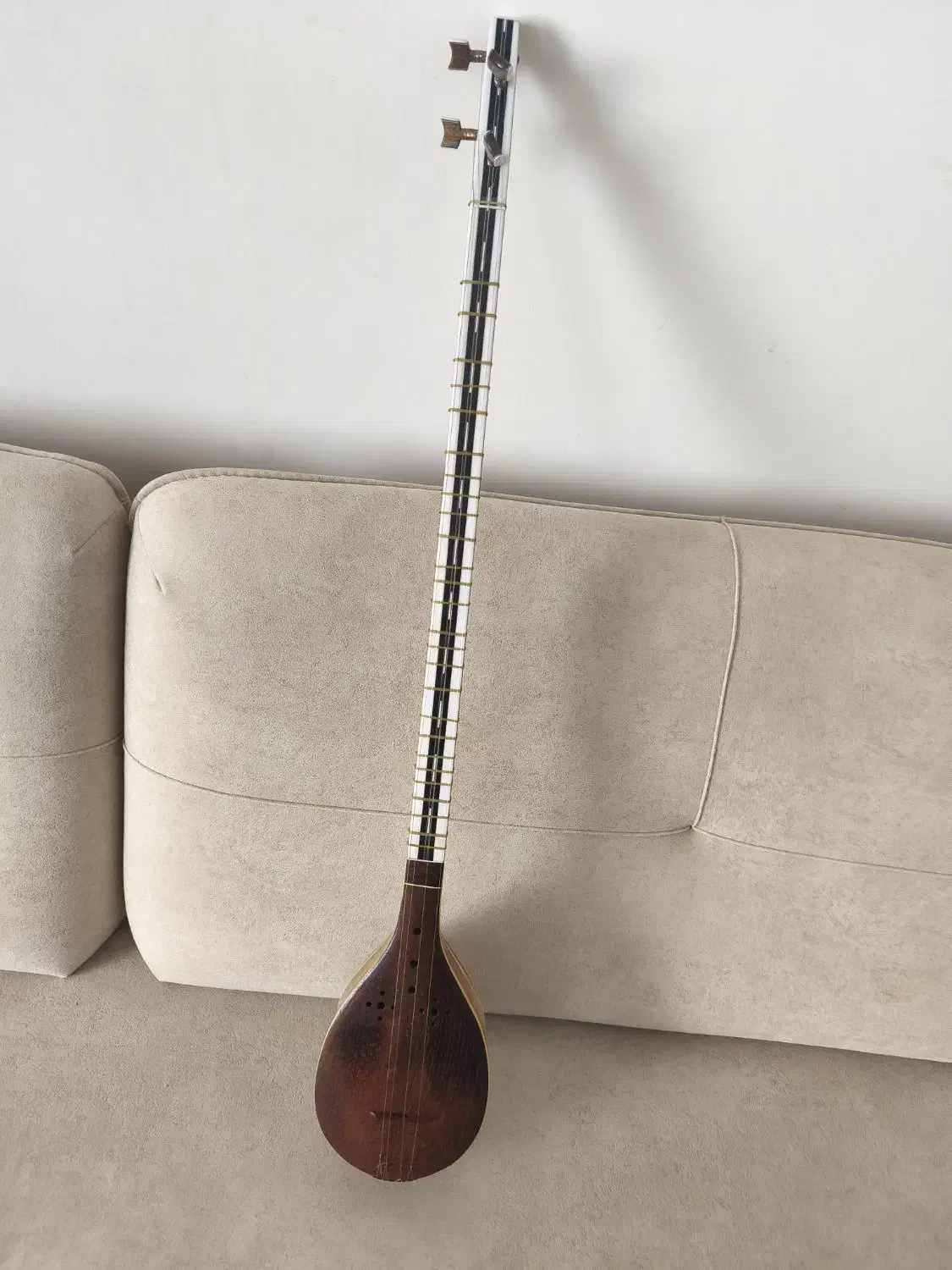 سه تار|سازهای سنتی|سنندج, |دیوار