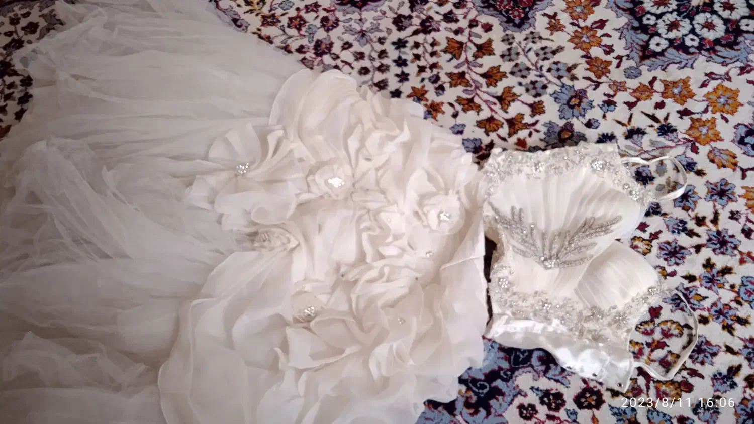 دودست لباس عروس فروشی|لباس|اسلامآباد غرب, |دیوار