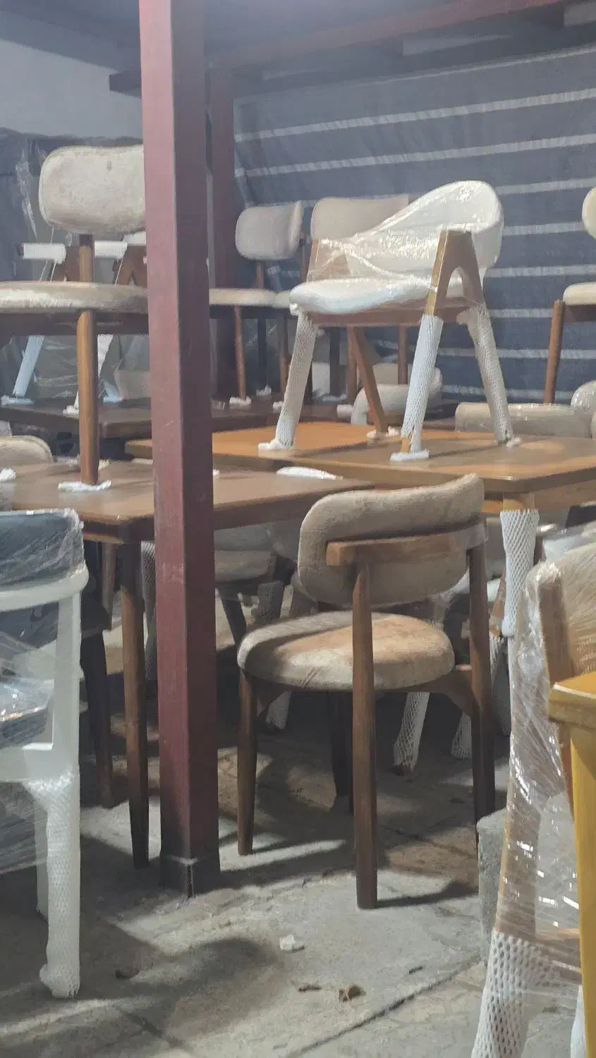 ناهارخوری چوب راش براویا0987|میز و صندلی غذاخوری|رشت, رودبارتان|دیوار