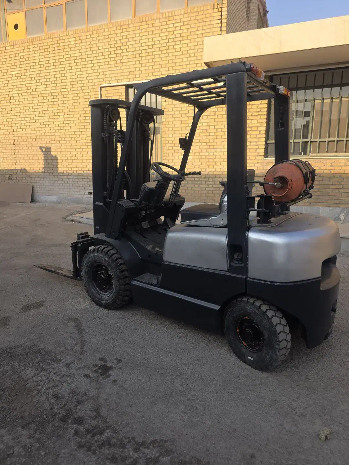 لیفتراک ۲ تن سوسانگ کره|خودرو سنگین|اصفهان, شهرک صنعتی جی|دیوار