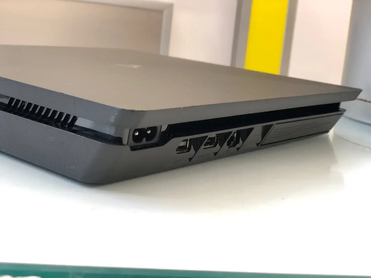 PS4 اسلیم ۱ ترابایت با دسته اکبند|کنسول، بازی ویدئویی و آنلاین|بابل, |دیوار