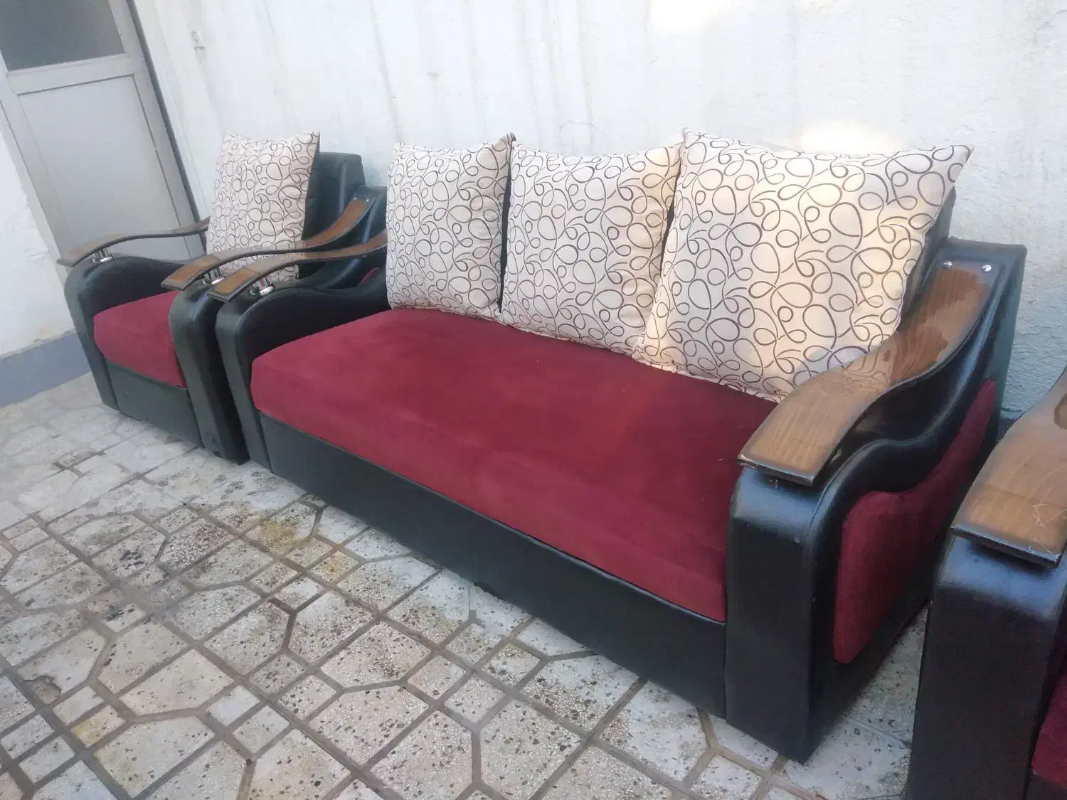 مبل دسته چوبی|مبلمان خانگی و میز عسلی|شیراز, هفت تنان|دیوار