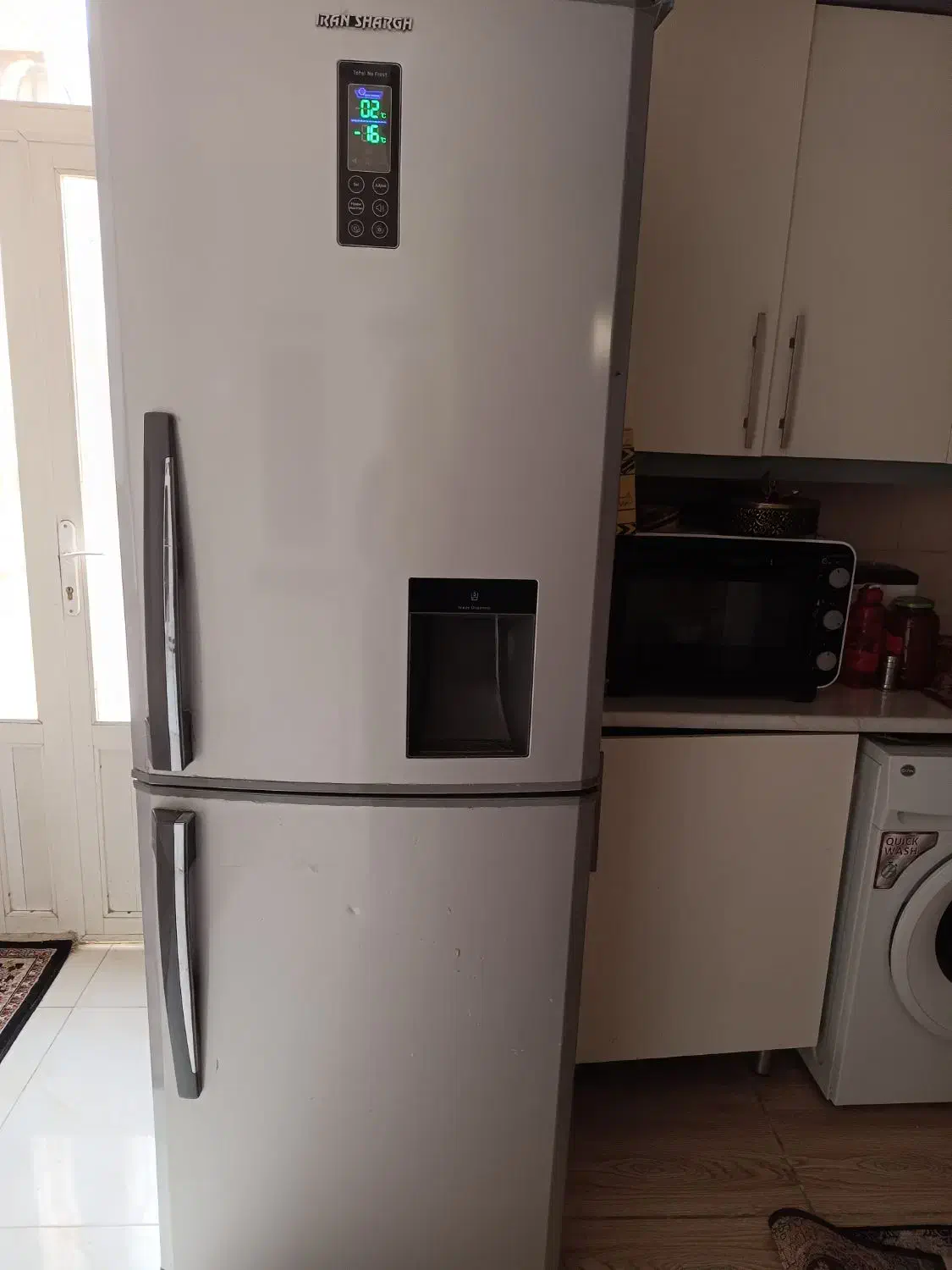 یخچال|یخچال و فریزر|شاهین‌شهر, ۹ دی|دیوار