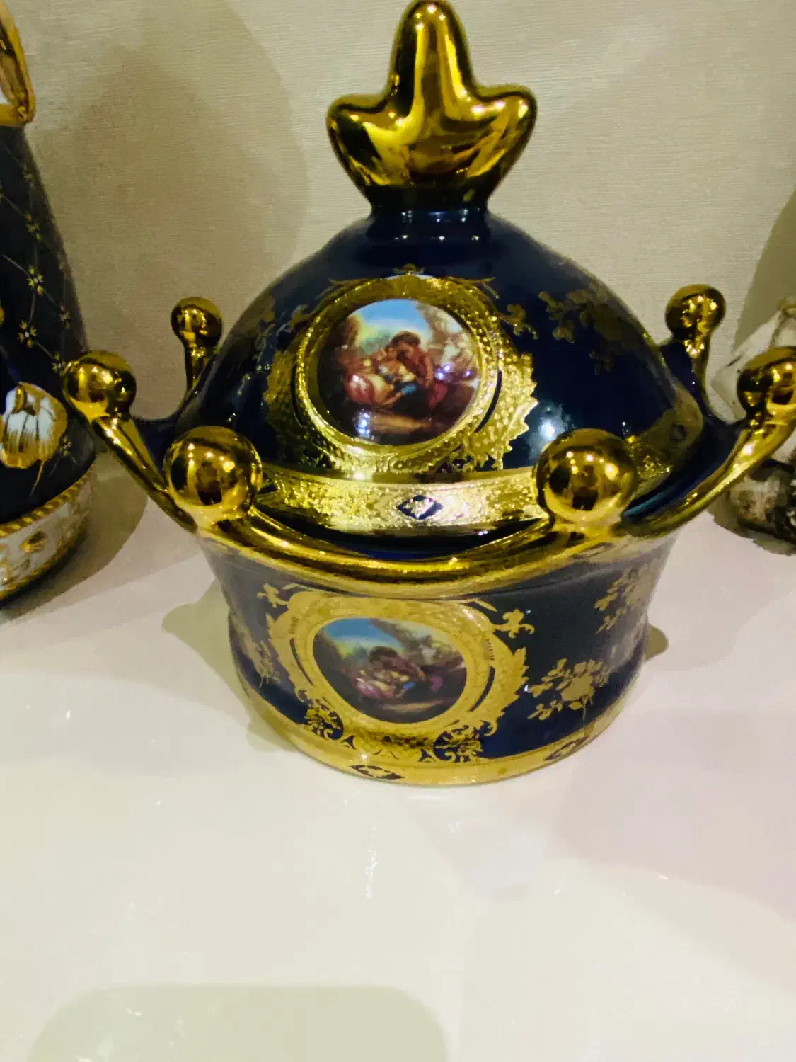 گلدان طرح سه دختر سرمه ای آجیل خوری و میوه خوری|ظروف سرو و پذیرایی|رشت, منظریه|دیوار