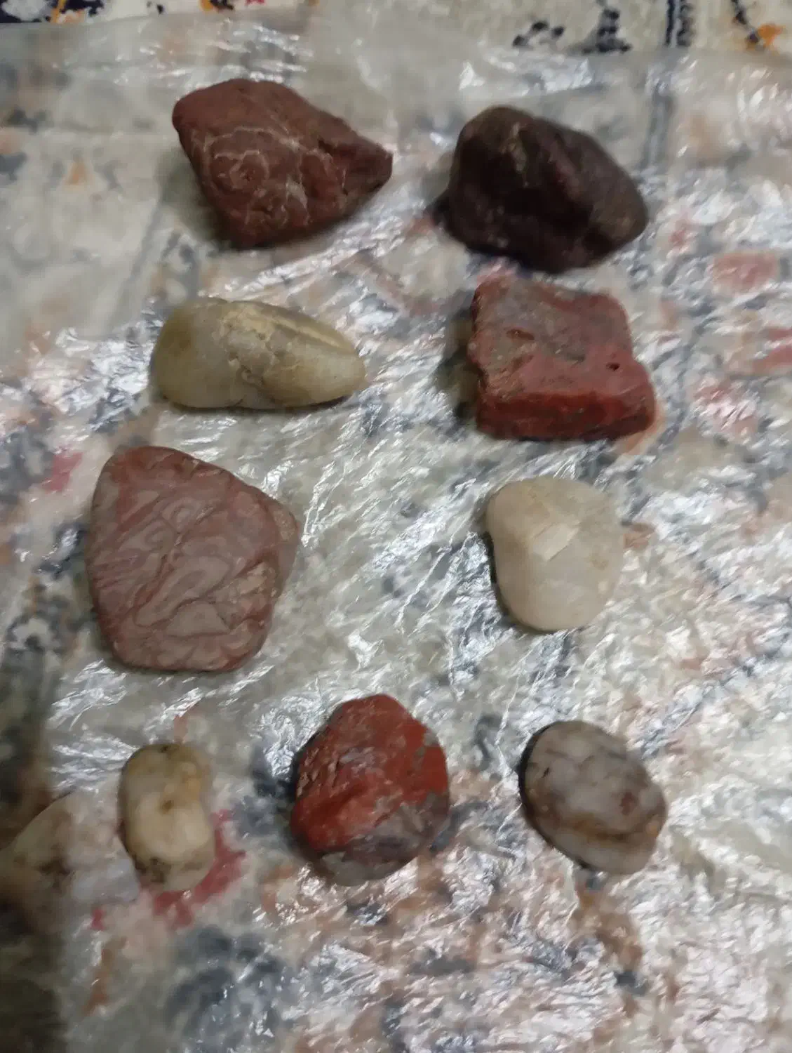 سنگهای تزیینی بسیار زیبا|کلکسیون اشیاء عتیقه|آستانه اشرفیه, |دیوار