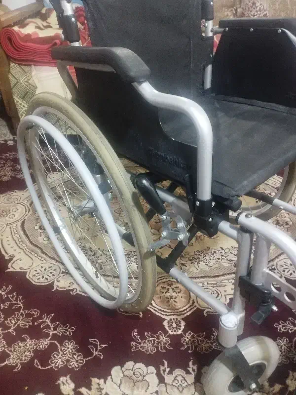 ویلچرنو فقط سه بار استفاده شده|آرایشی، بهداشتی، درمانی|مشهد, کوی المهدی|دیوار