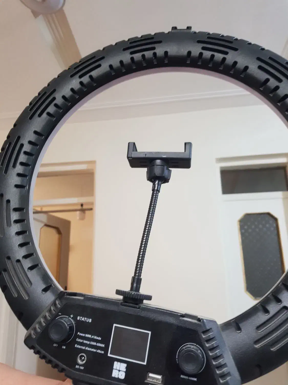 رینگ لایت|دوربین عکاسی و فیلم‌برداری|بومهن, |دیوار