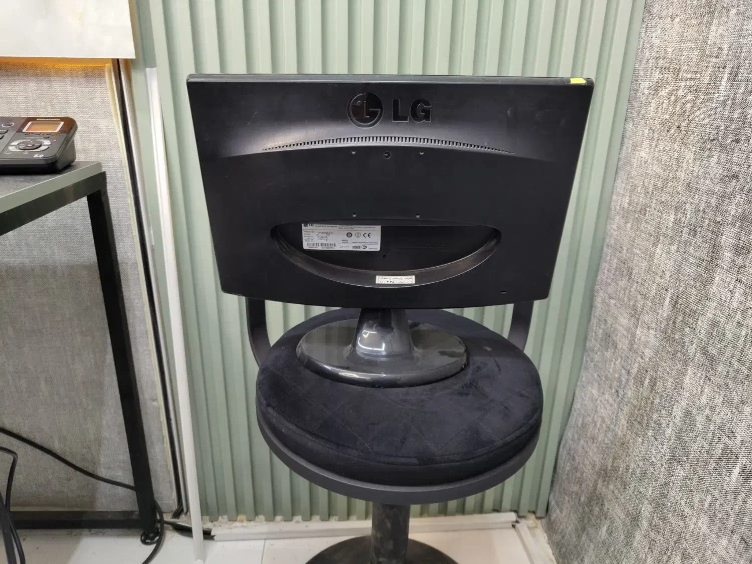 مانیتور 17 اینچ LG m24|قطعات و لوازم جانبی رایانه|تهران, جلیلی|دیوار