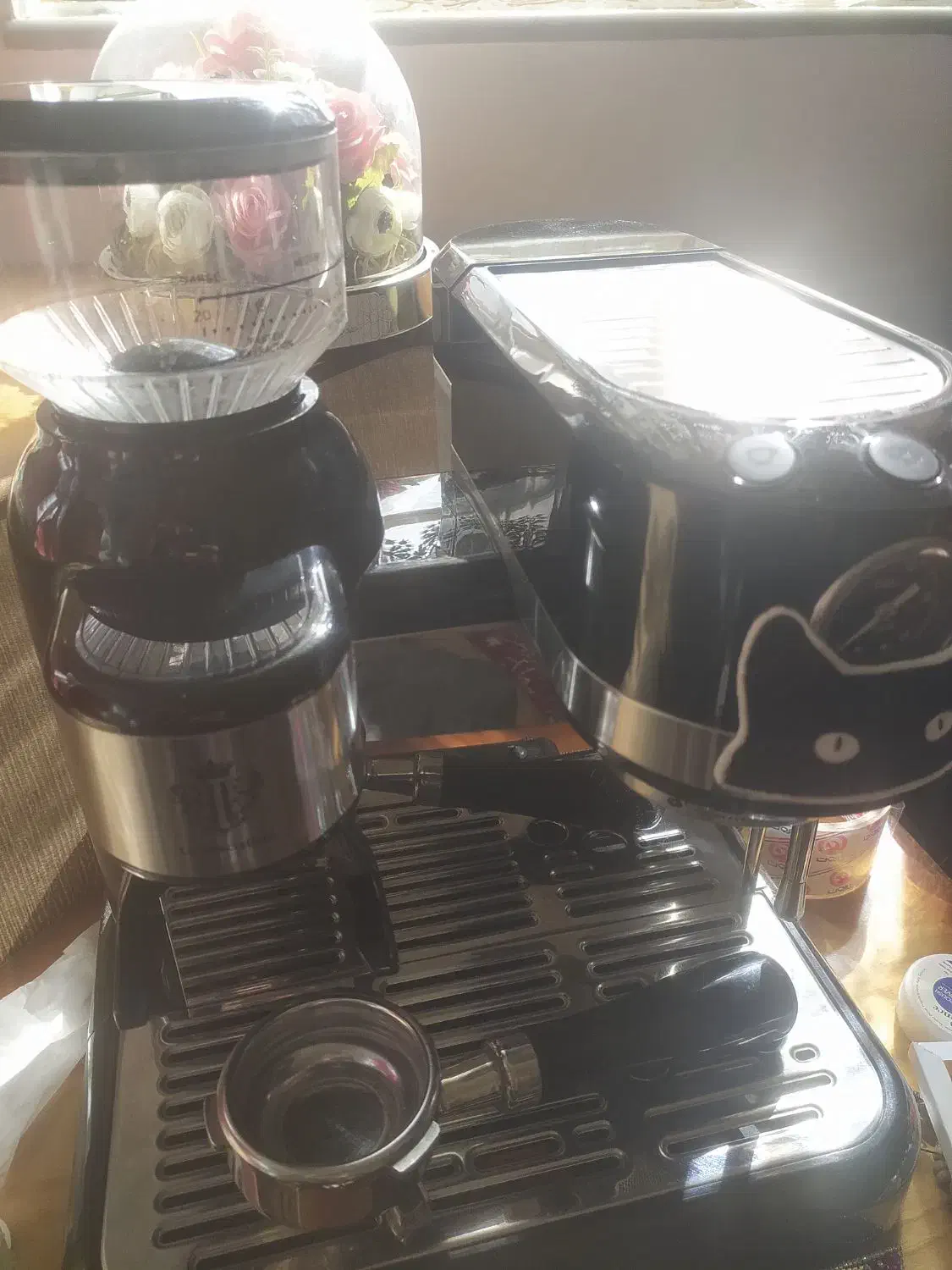 قهوه ساز بهمراه آسیاب قهوه درحد نو|سماور، چای‌ساز، قهوه‌ساز|فیروزآباد (فارس), |دیوار