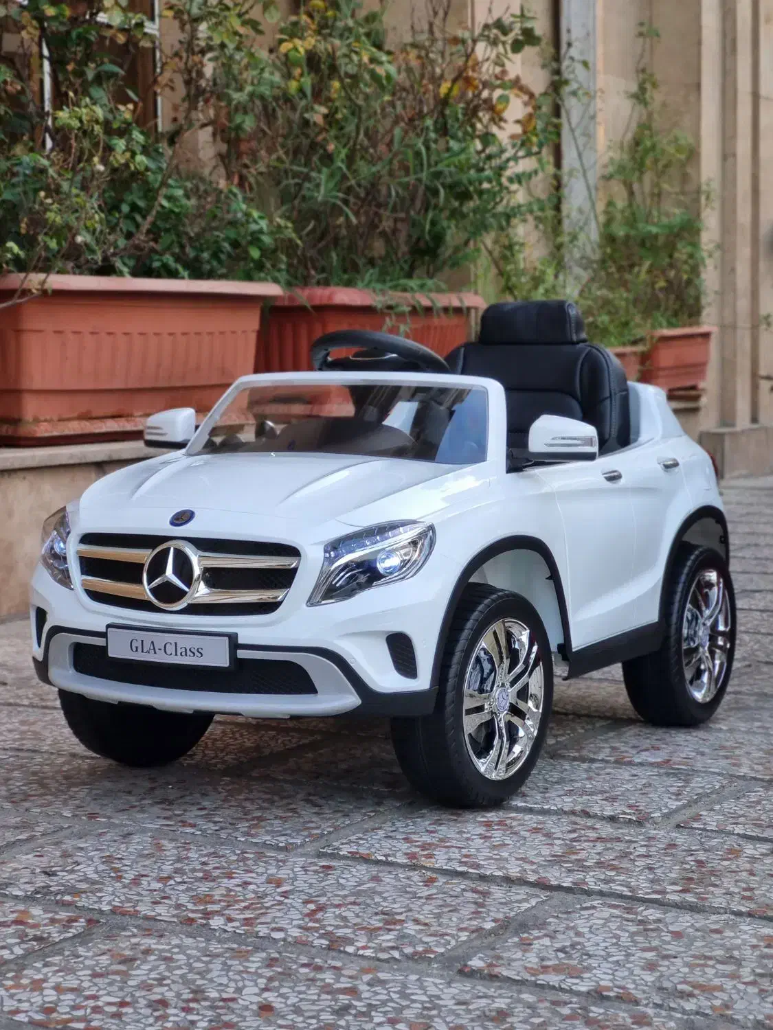 ماشین‌شارژی بنز GLA کولردار|اسباب‌‌بازی|تهران, هوانیروز|دیوار