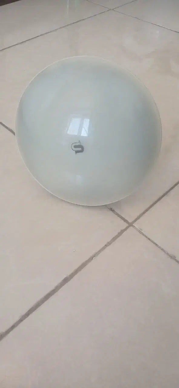 لامپ بزرگ|لامپ و چراغ|ری, سیزده آبان|دیوار