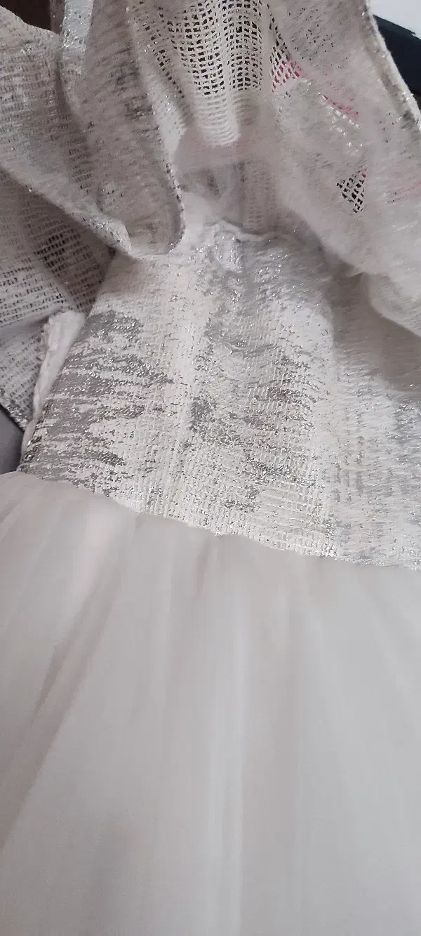 لباس مجلسی دخترانه به همراه صندل مجلسی|کفش و لباس بچه|رباط‌کریم, نصیرشهر|دیوار