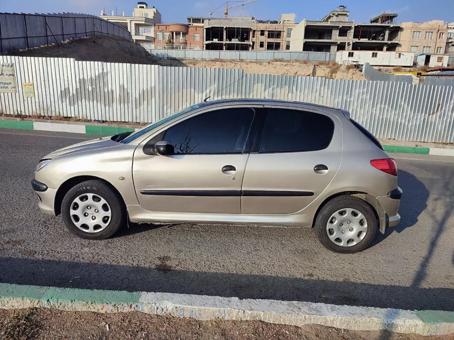 206 مدل 82 تیپ 3|خودرو سواری و وانت|تهران, عباس‌آباد|دیوار