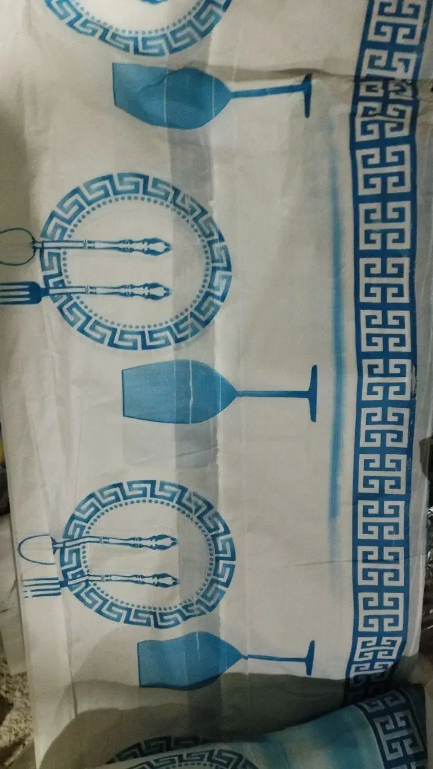 طاقه سفره وزباله و تیشو دستمال کاغذی|سفره، حوله، دستمال آشپزخانه|صدرا-فارس, فاز ۱|دیوار