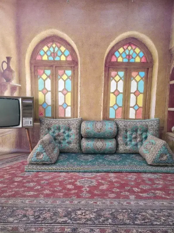 شاهنشین سنتی ترمه|پشتی|کوهدشت, |دیوار