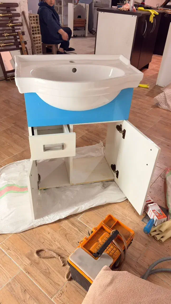 روشویی کمد دار قسمت رویی روشویی سنگی|لوازم سرویس بهداشتی|رشت, رشتیان|دیوار