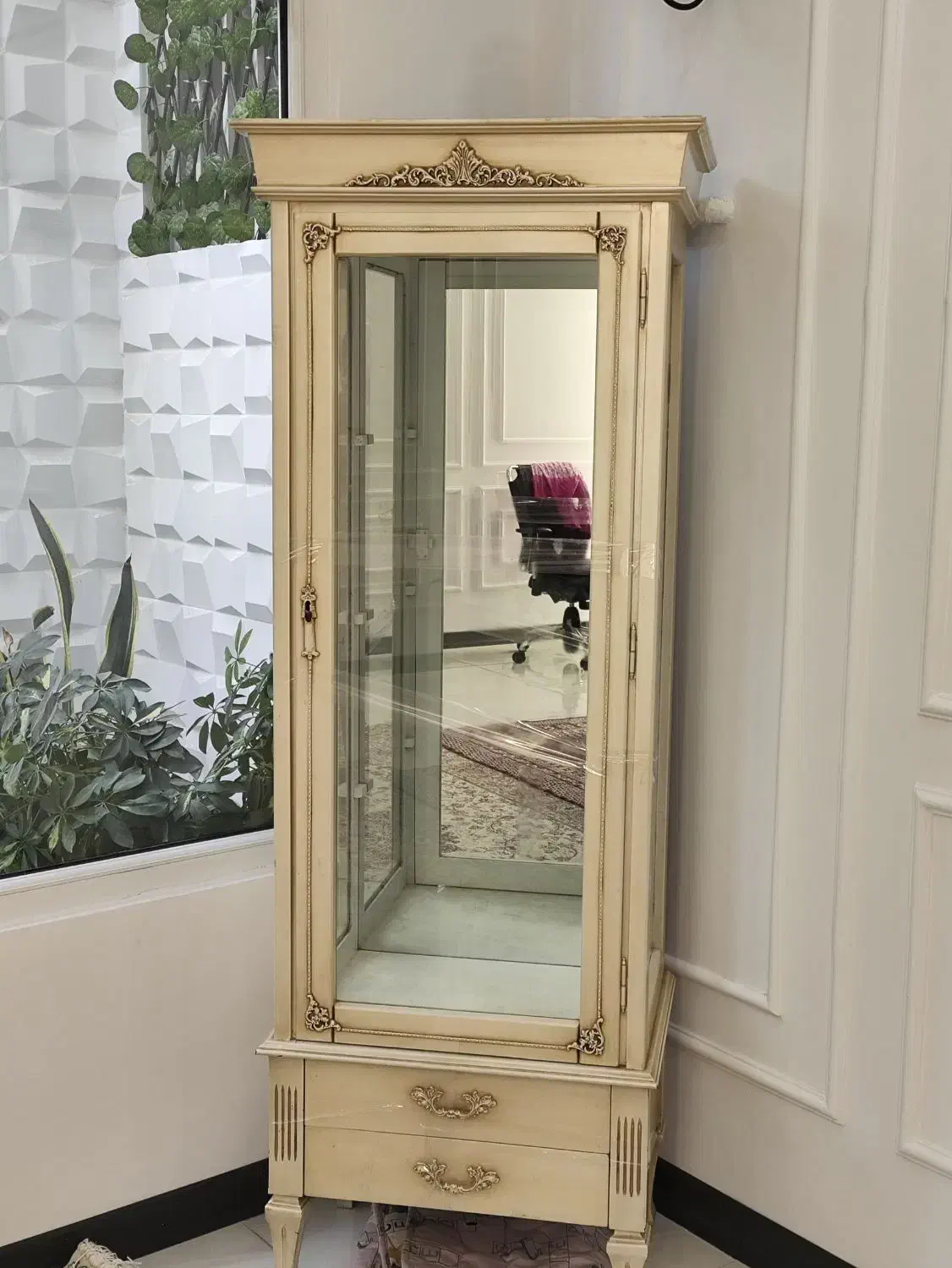 بوفه|بوفه، ویترین، کنسول|اندیشه, اندیشه فاز ۱|دیوار