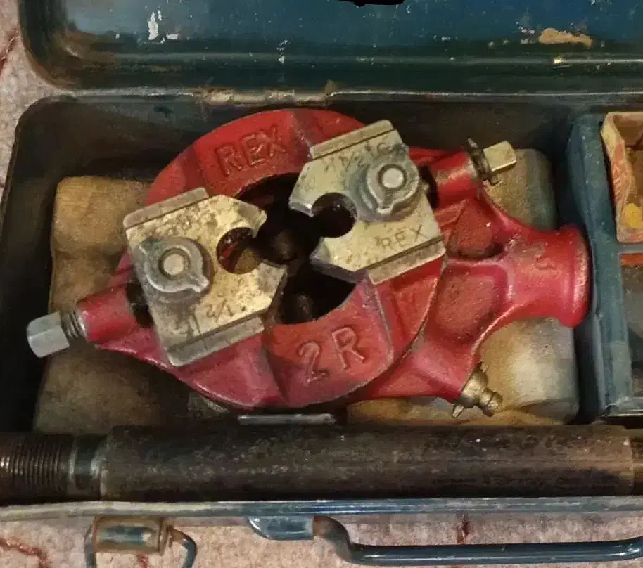 حدیده و گیره و سه پایه فوق سالم و کم کار|ابزارآلات|مشهد, کلاهدوز|دیوار