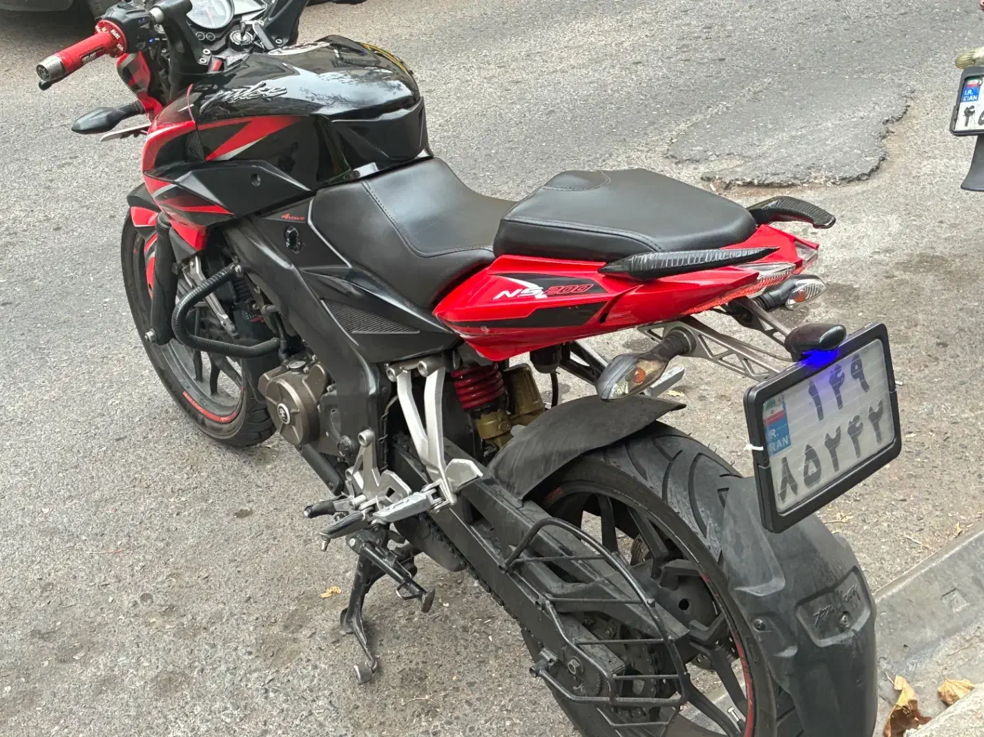 ns200|موتورسیکلت|تهران, حسین‌آباد|دیوار