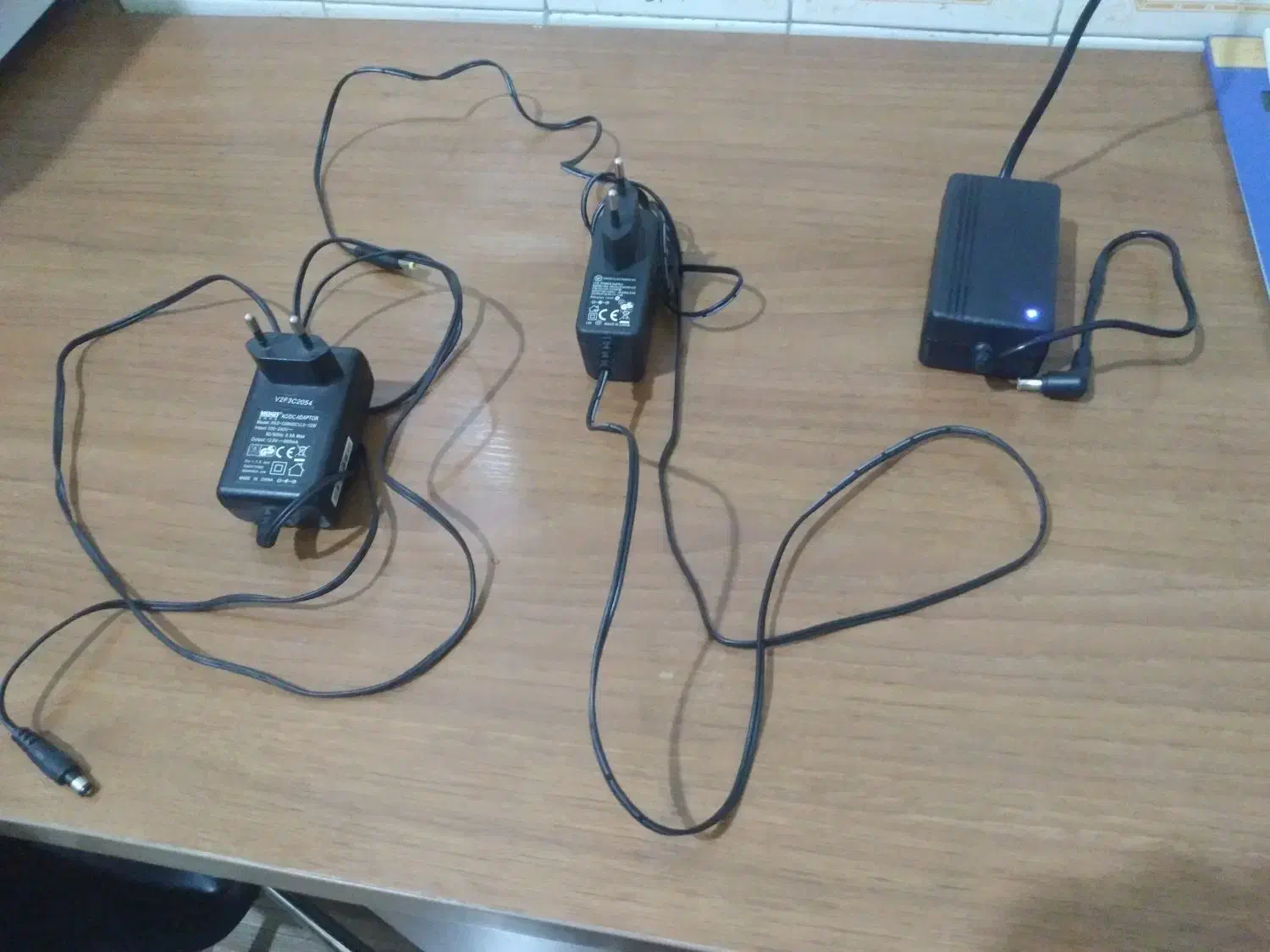 آداپتور ۱۲وات نونو|قطعات و لوازم جانبی رایانه|تهران, جمال‌زاده|دیوار