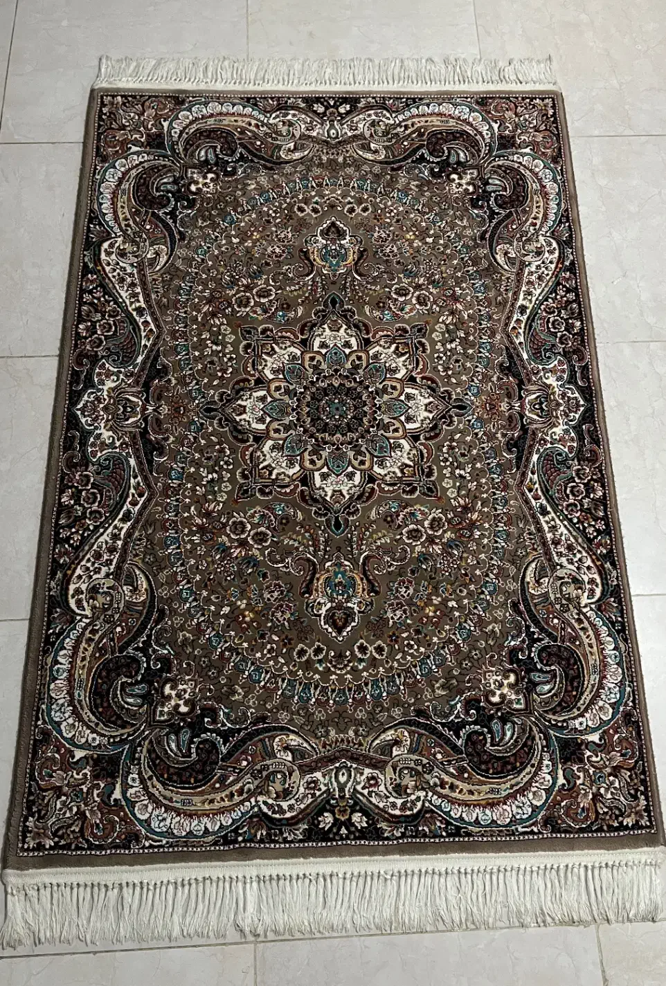 قالیچه یک در یک و‌نیم|فرش|جم, |دیوار