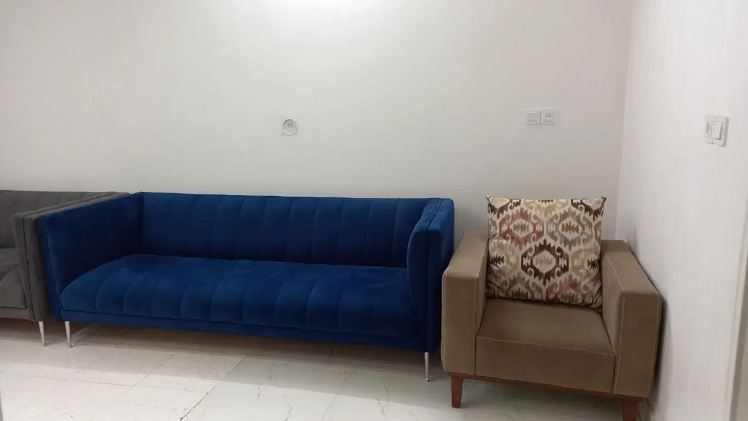 مبل راحتی|مبلمان خانگی و میز عسلی|اسلام‌شهر, شهرک محمدیه|دیوار