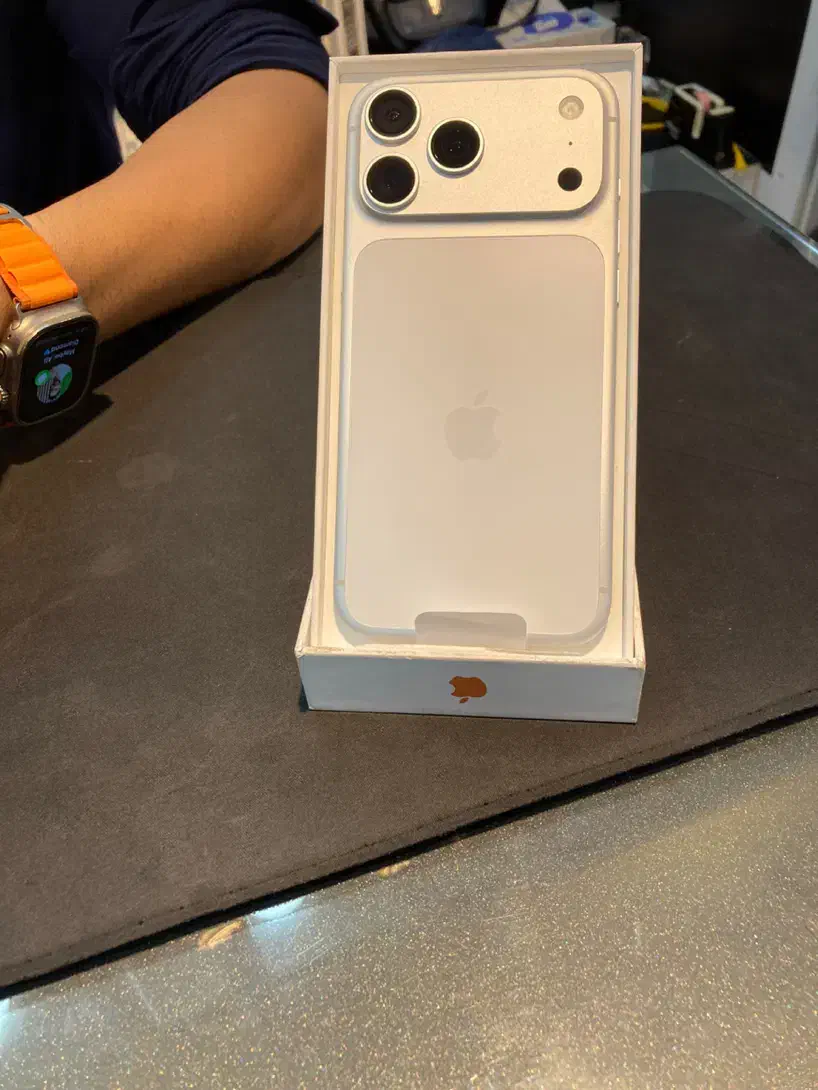 iPhone 17 Pro Max 256 ZAA|موبایل|رشت, حاجی آباد|دیوار