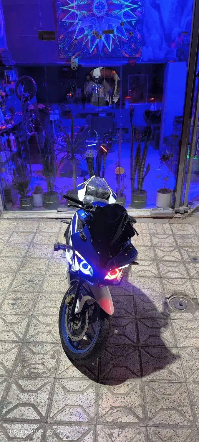 rs200|موتورسیکلت|مشهد, هفت تیر (آب و برق)|دیوار