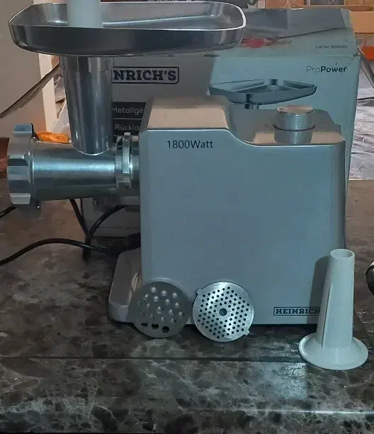 چرخ گوشت|خردکن، آسیاب، غذاساز|کرج, کمال‌شهر|دیوار