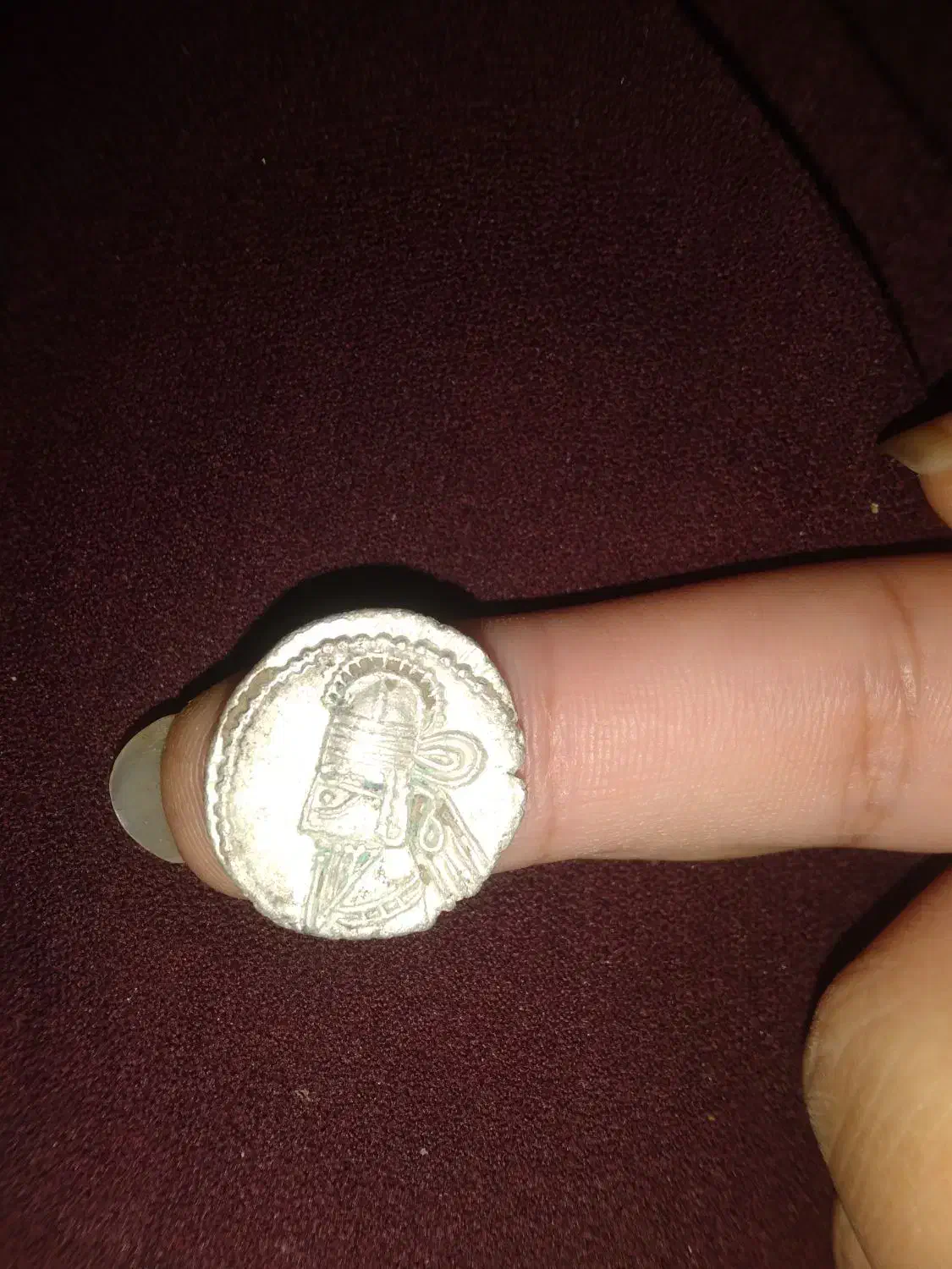 سکه نقره خسرو دوم اشکانی|کلکسیون اشیاء عتیقه|کلاله, |دیوار