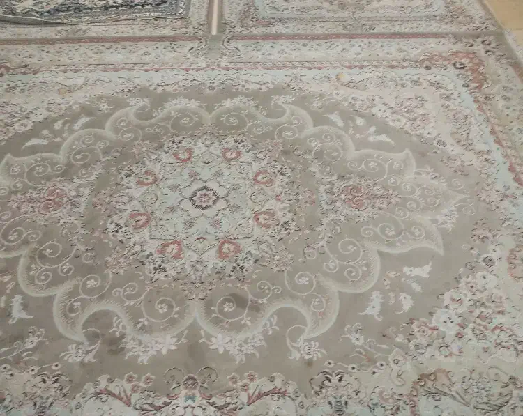 سه عدد فرش کرمی|فرش|نورآباد, |دیوار