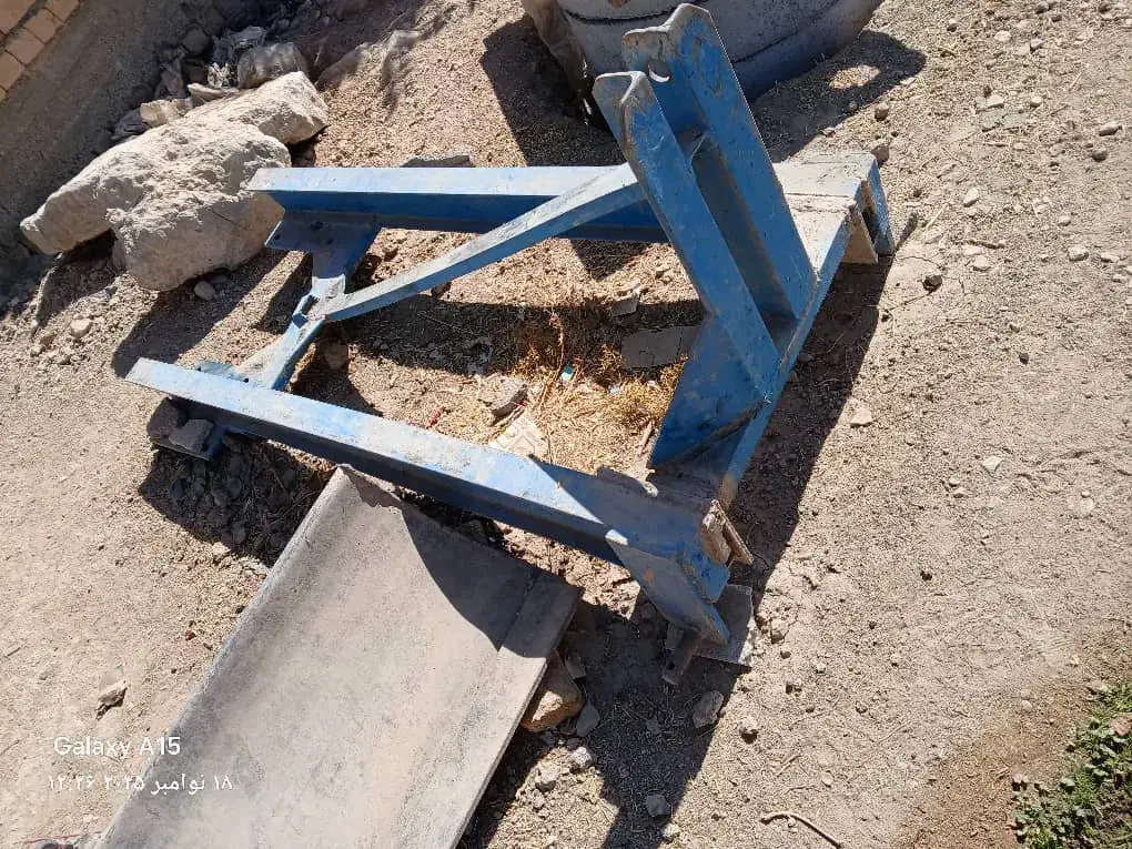 ادوات تراکتور|ماشین‌آلات صنعتی|درودزن, |دیوار