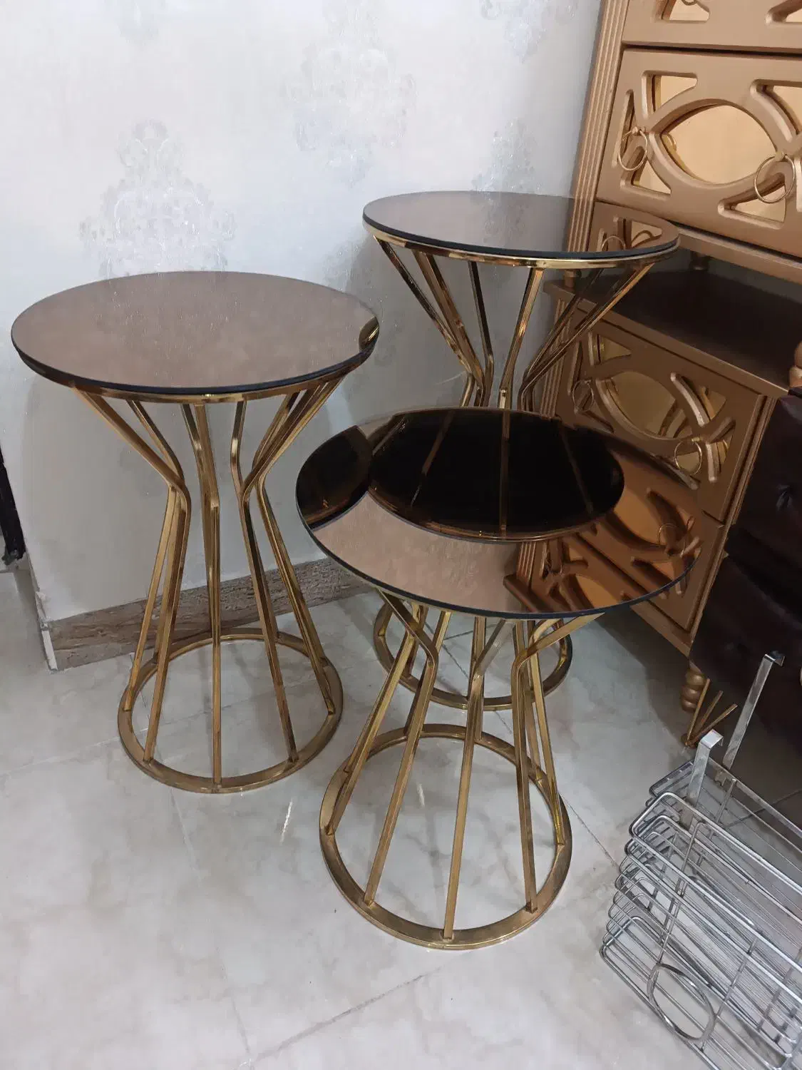 عسلی آینه ای|مبلمان خانگی و میز عسلی|قزوین, |دیوار