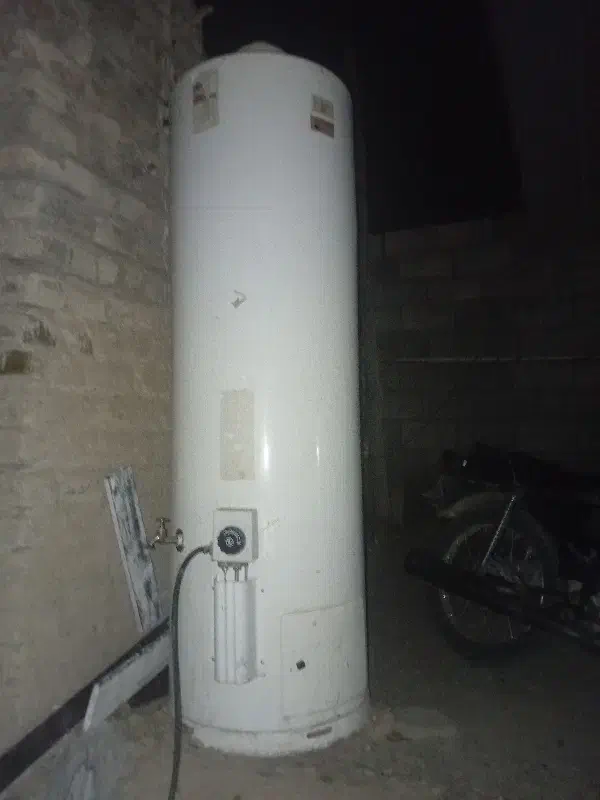 ابگرمکن ایستاده مخزن دار نو به شرط سلامت|آبگرمکن، پکیج، شوفاژ|قره چای, |دیوار