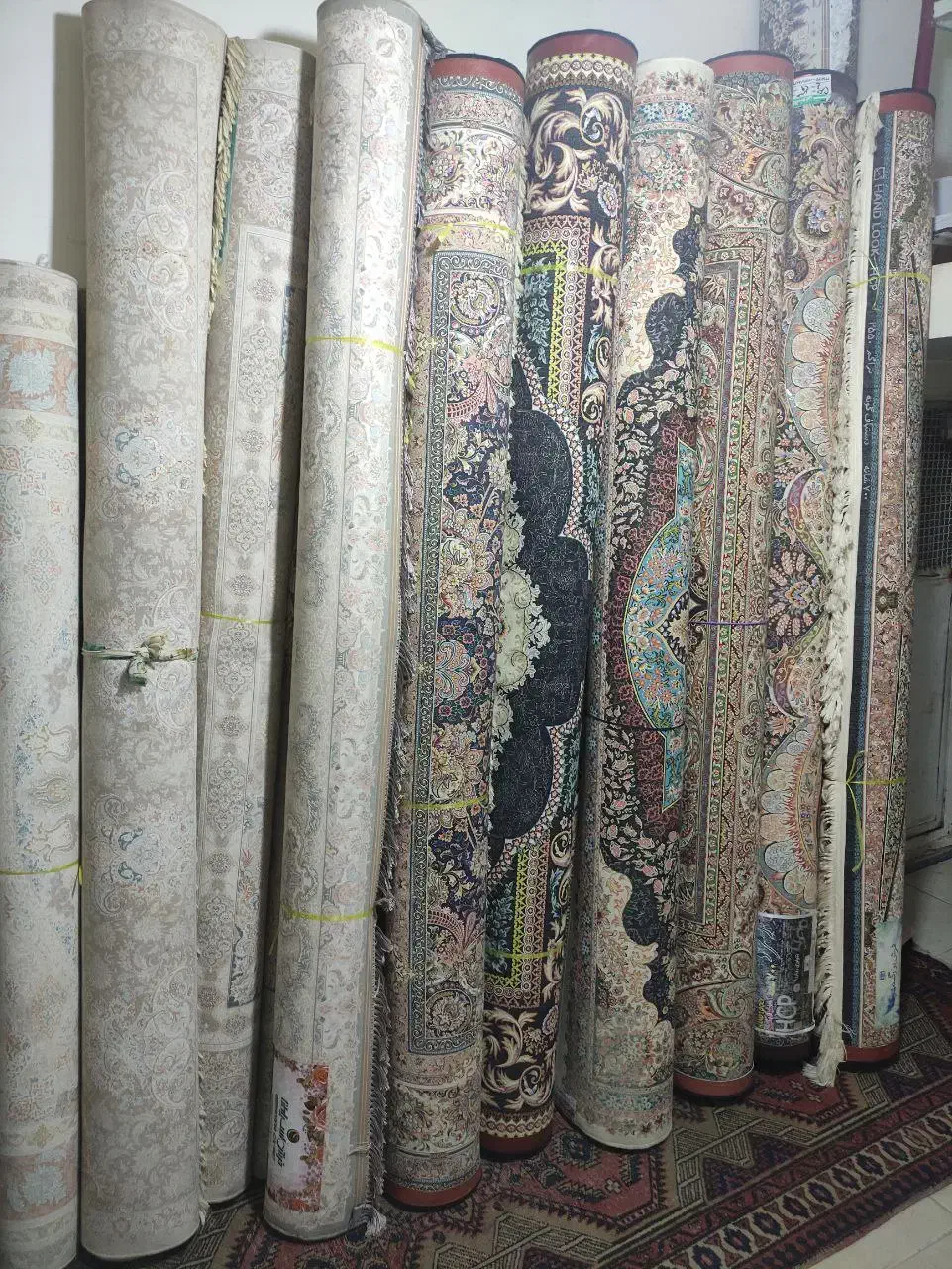 فروشنده و خریدار فرش ماشینی هستم درکل استان البرز|فرش|کرج, گلشهر|دیوار