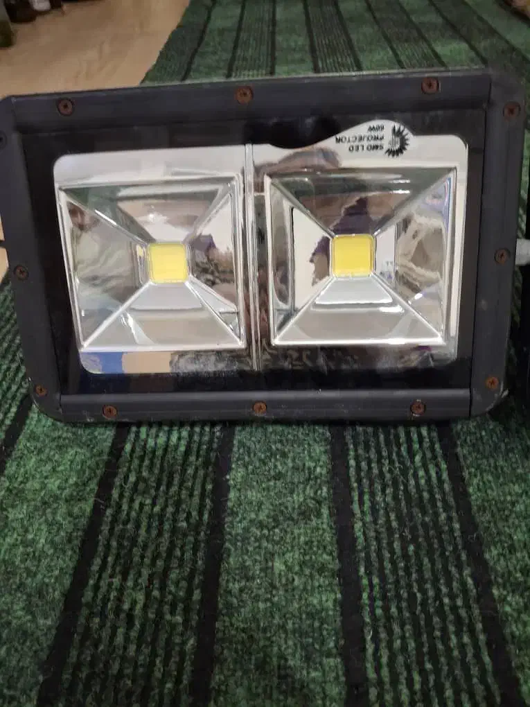 پروژکتور ال ایی دی ۶۰ وات|لامپ و چراغ|هشتگرد, شهرک ولیعصر (مصلی)|دیوار